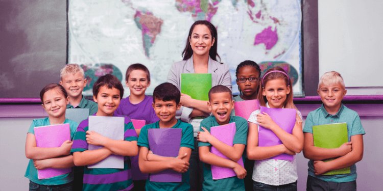 Transformando o Futuro: Como a Parceria entre Escolas e Comunidades Está Revolucionando a Educação Global!